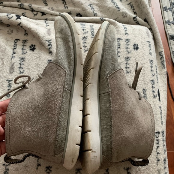 UGG mens Grey ankle shoes size 10 - Picture 6 of 14